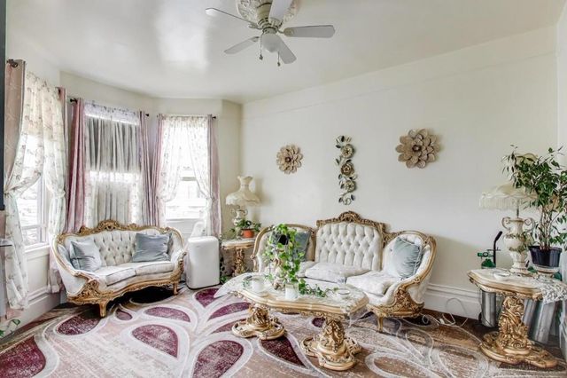 45924594 Mission Street, San Francisco, CA 94112