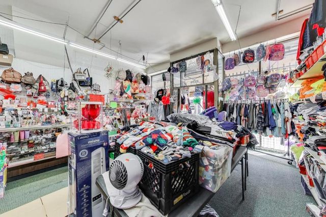 45924594 Mission Street, San Francisco, CA 94112