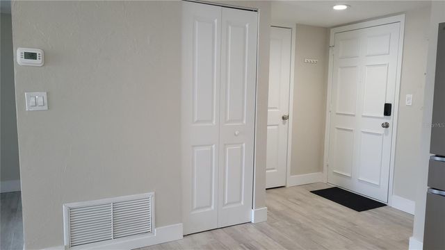 500 TREASURE ISLAND CAUSEWAY 106, Treasure Island, FL 33706