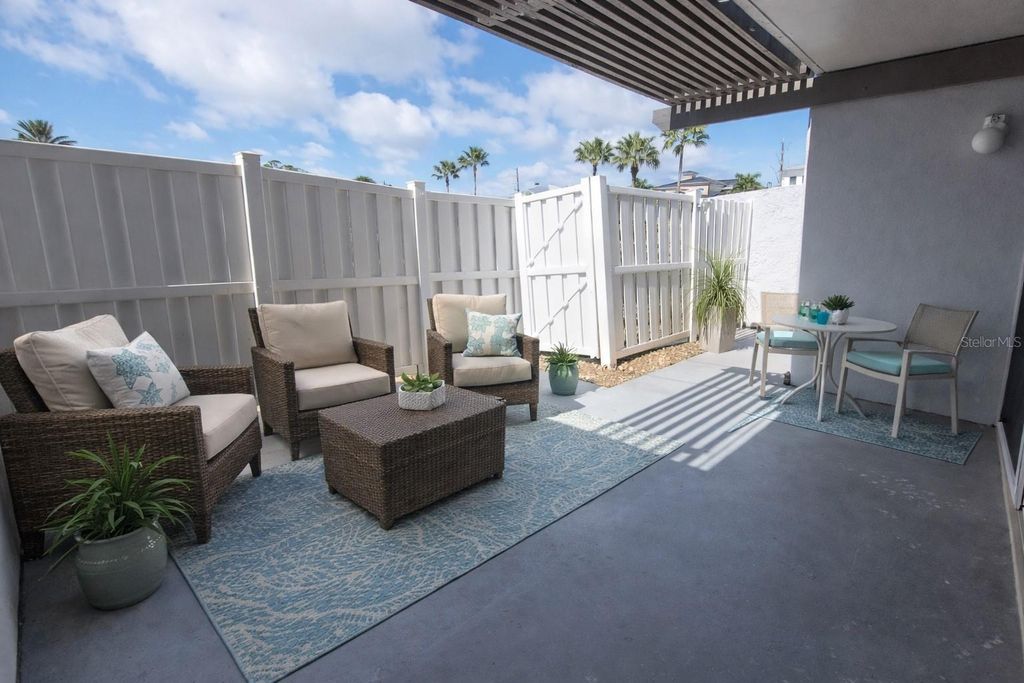 Image 13 of property listing at 500 TREASURE ISLAND CAUSEWAY 106, Treasure Island, FL 33706