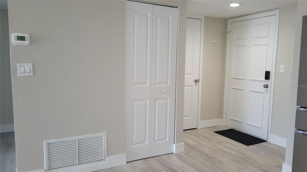 Image 17 of property listing at 500 TREASURE ISLAND CAUSEWAY 106, Treasure Island, FL 33706