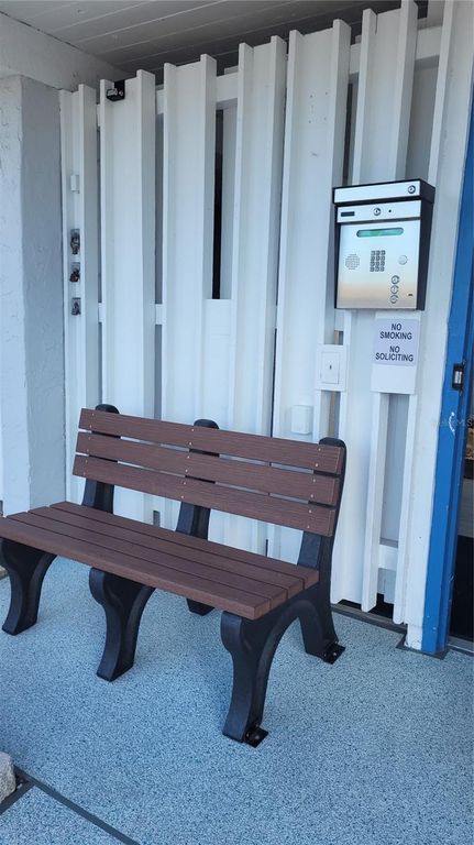 Image 43 of property listing at 500 TREASURE ISLAND CAUSEWAY 106, Treasure Island, FL 33706