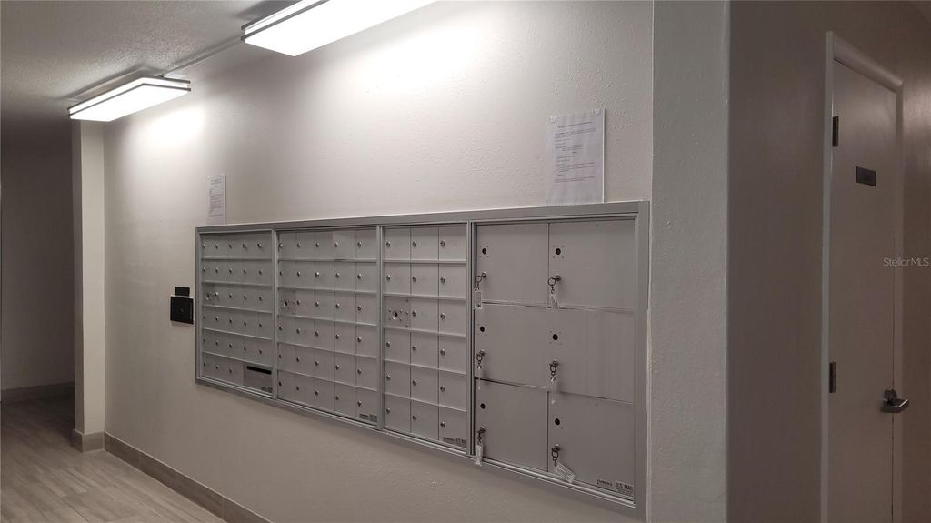 Image 44 of property listing at 500 TREASURE ISLAND CAUSEWAY 106, Treasure Island, FL 33706