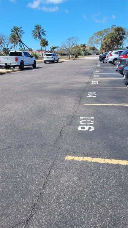 Image 46 of property listing at 500 TREASURE ISLAND CAUSEWAY 106, Treasure Island, FL 33706