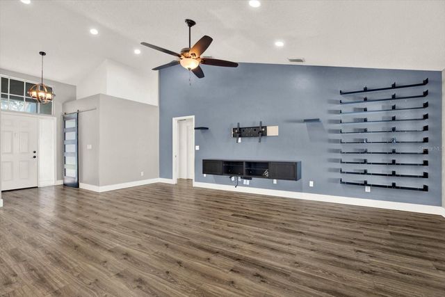 1427 BAY VIEW STREET, Tarpon Springs, FL 34689