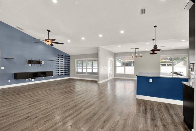 1427 BAY VIEW STREET, Tarpon Springs, FL 34689