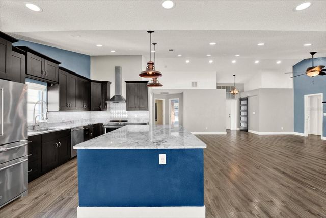 1427 BAY VIEW STREET, Tarpon Springs, FL 34689