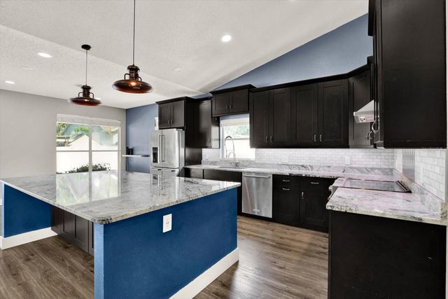 1427 BAY VIEW STREET, Tarpon Springs, FL 34689