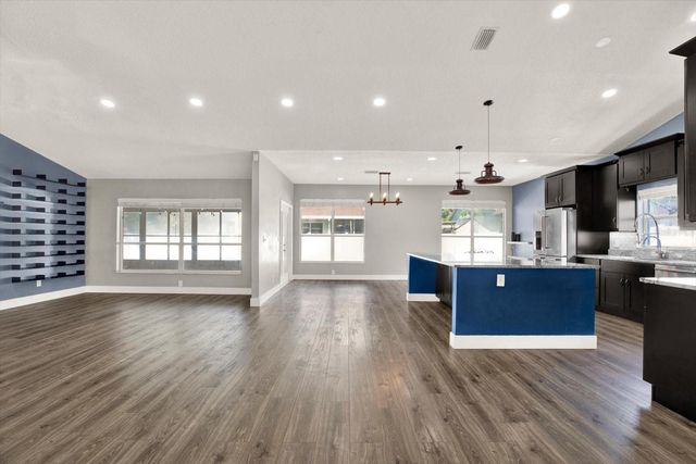 1427 BAY VIEW STREET, Tarpon Springs, FL 34689