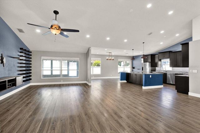 1427 BAY VIEW STREET, Tarpon Springs, FL 34689