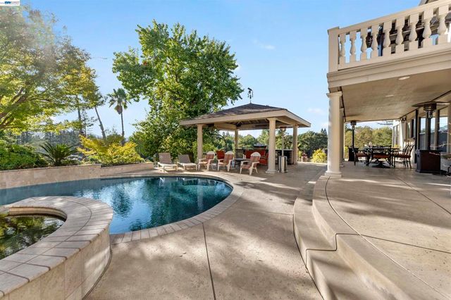 13 Kemp Court, Alamo, CA 94507