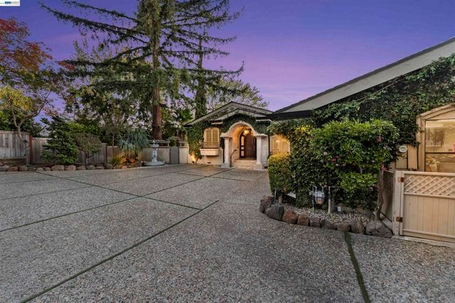13 Kemp Court, Alamo, CA 94507