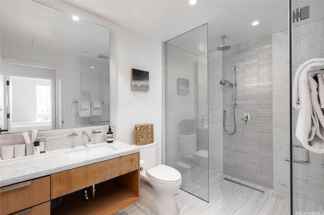 1100 Ala Moana Boulevard 803, Honolulu, HI 96814