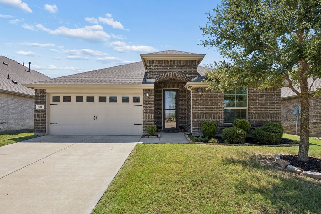 733 Mercy Street, Forney, TX 75126