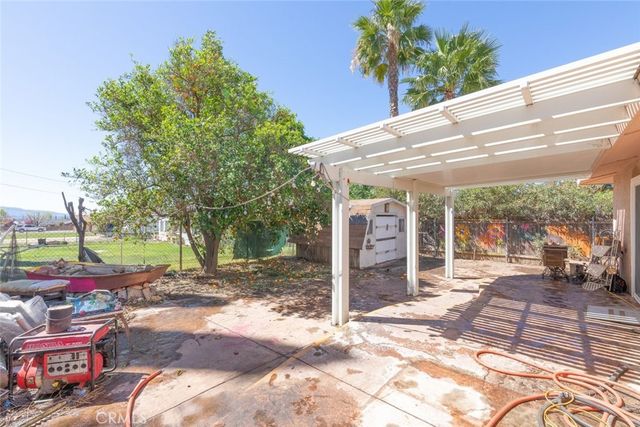 10381 Winesap, Cherry Valley, CA 92223