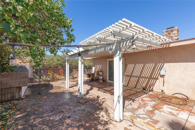 10381 Winesap, Cherry Valley, CA 92223