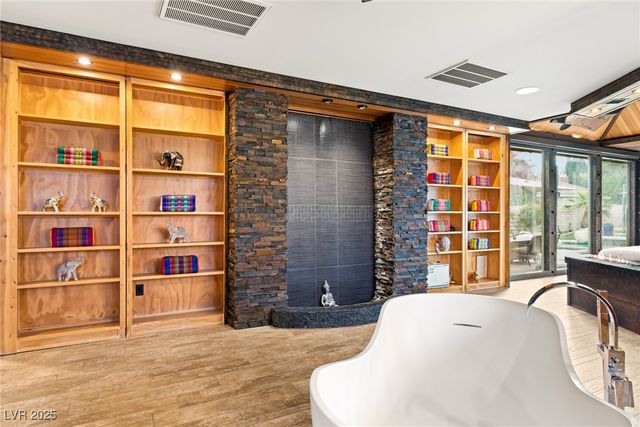 3004 ASTORIA PINES Circle, Las Vegas, NV 89107