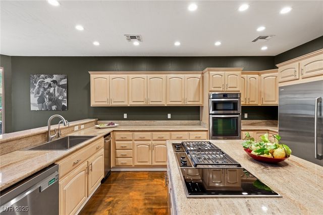 3004 ASTORIA PINES Circle, Las Vegas, NV 89107