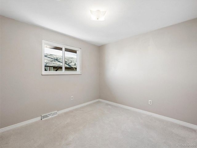 3278 S Wabash Ct, Denver, CO 80231