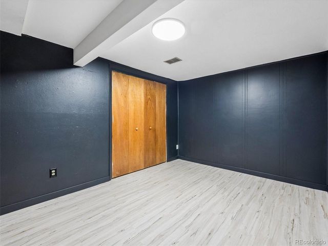 3278 S Wabash Ct, Denver, CO 80231