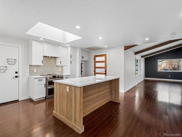 3278 S Wabash Ct, Denver, CO 80231