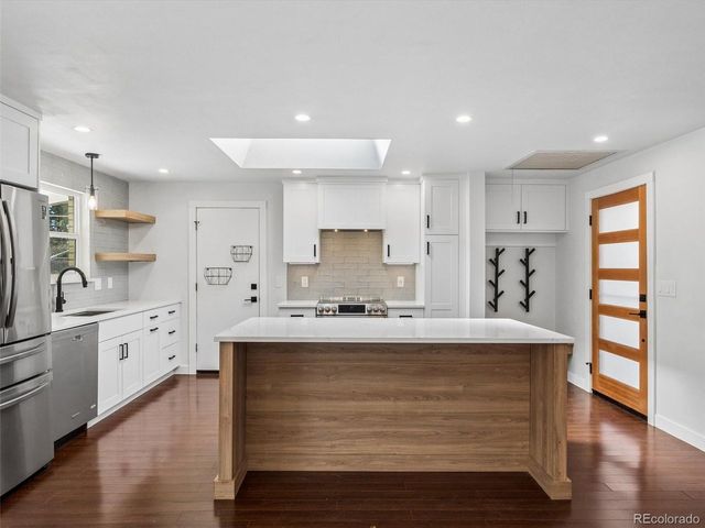 3278 S Wabash Ct, Denver, CO 80231