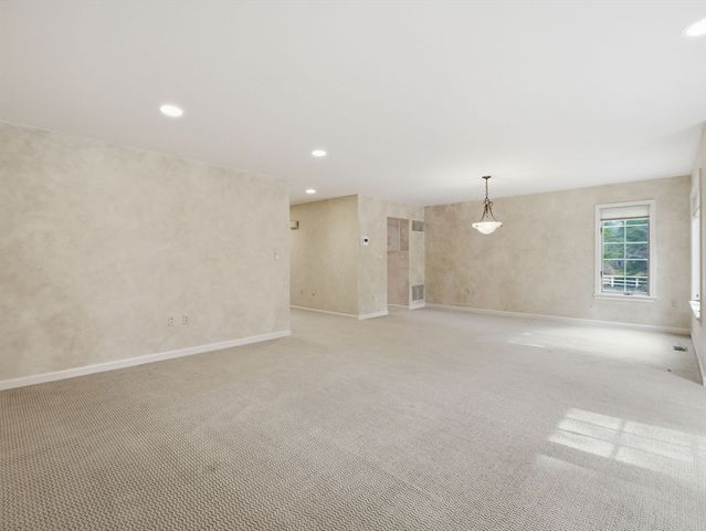 3901 Knightsbridge Close 3901, Worcester, MA 01609