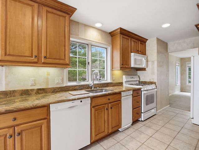 3901 Knightsbridge Close 3901, Worcester, MA 01609