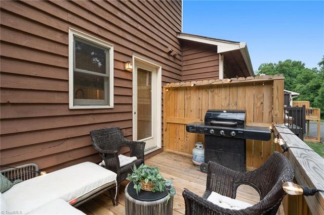 524 Rock Cliff Court, Winston-salem, NC 27104