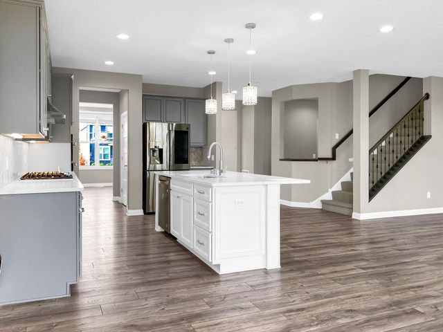 5073 Sandpebble Lane, Woodbury, MN 55129