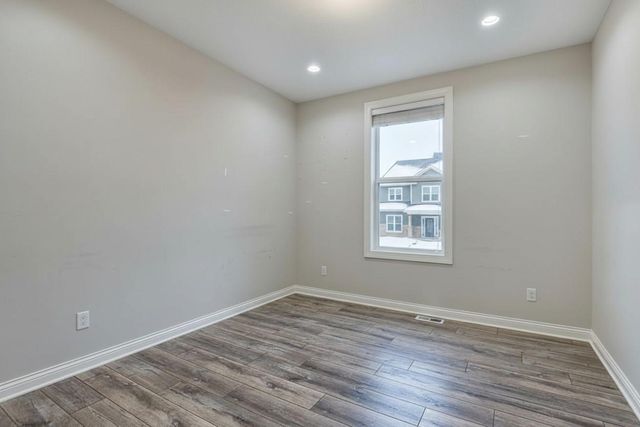 5073 Sandpebble Lane, Woodbury, MN 55129