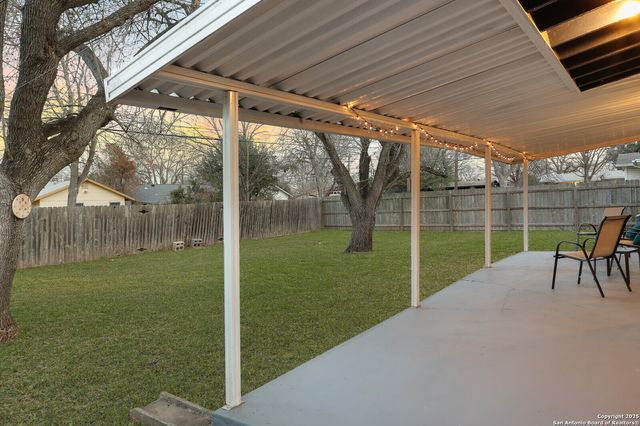 222 winn, Universal City, TX 78148