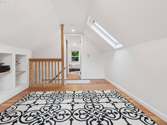3424 Se TIBBETTS St, Portland, OR 97202