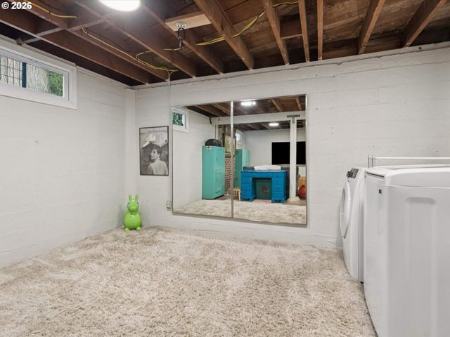 3424 Se TIBBETTS St, Portland, OR 97202