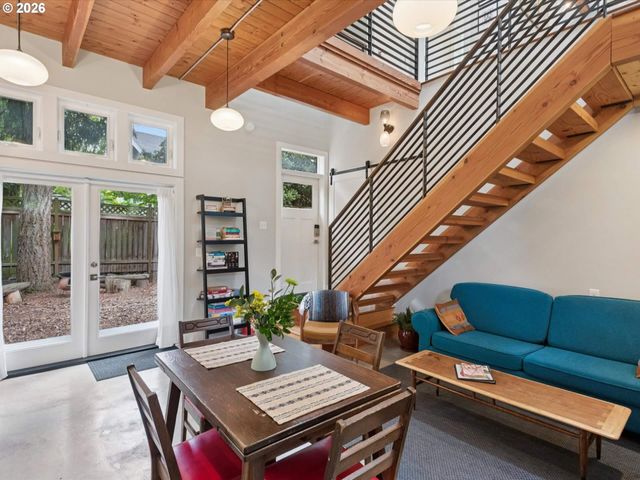 3424 Se TIBBETTS St, Portland, OR 97202