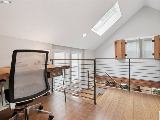 3424 Se TIBBETTS St, Portland, OR 97202