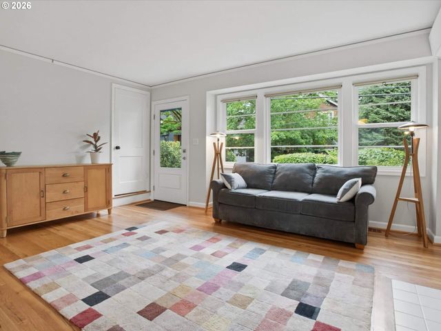 3424 Se TIBBETTS St, Portland, OR 97202