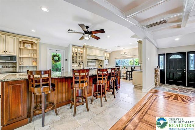 1284 Burger Hollow Road, Chestnuthill Twp, PA 18330