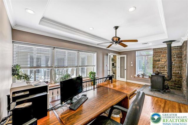 1284 Burger Hollow Road, Chestnuthill Twp, PA 18330