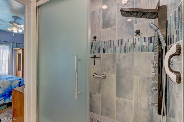 6201 East Lake Mead Boulevard 175, Las Vegas, NV 89156