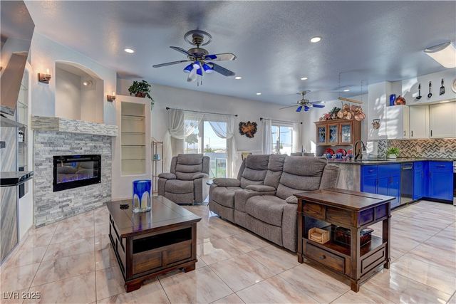 6201 East Lake Mead Boulevard 175, Las Vegas, NV 89156