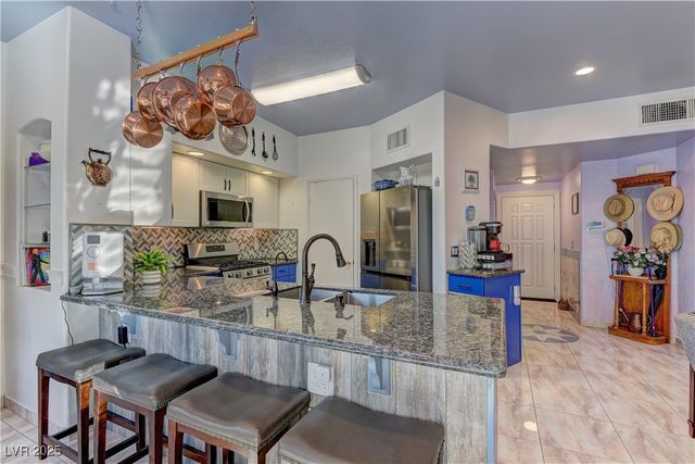 6201 East Lake Mead Boulevard 175, Las Vegas, NV 89156