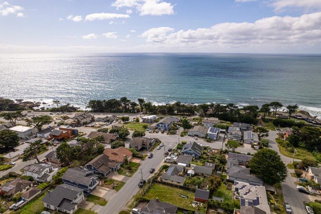 256 6th Street, Montara, CA 94037