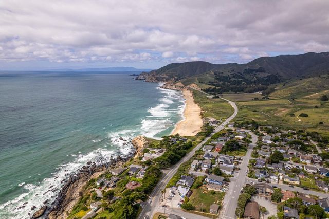 256 6th Street, Montara, CA 94037