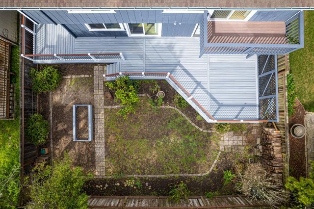 256 6th Street, Montara, CA 94037