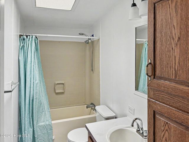 313 Wright Road, Vass, NC 28394