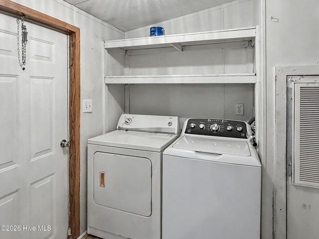 313 Wright Road, Vass, NC 28394