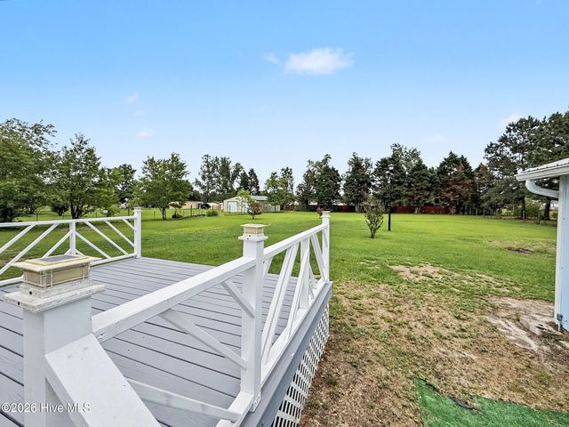 313 Wright Road, Vass, NC 28394