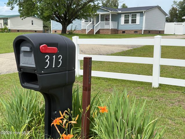 313 Wright Road, Vass, NC 28394