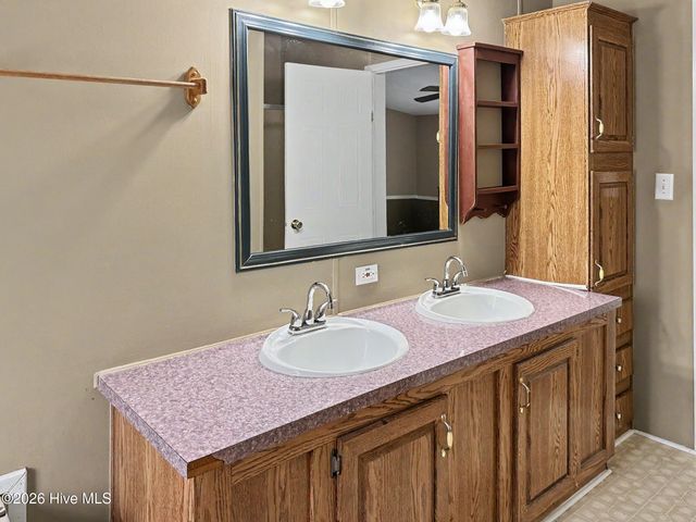 313 Wright Road, Vass, NC 28394